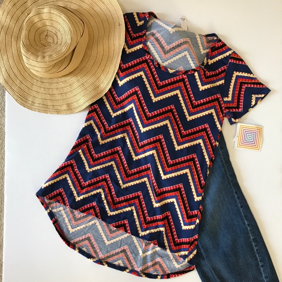 LuLaRoe Tops - LuLaRoe Classic T XXS NWT